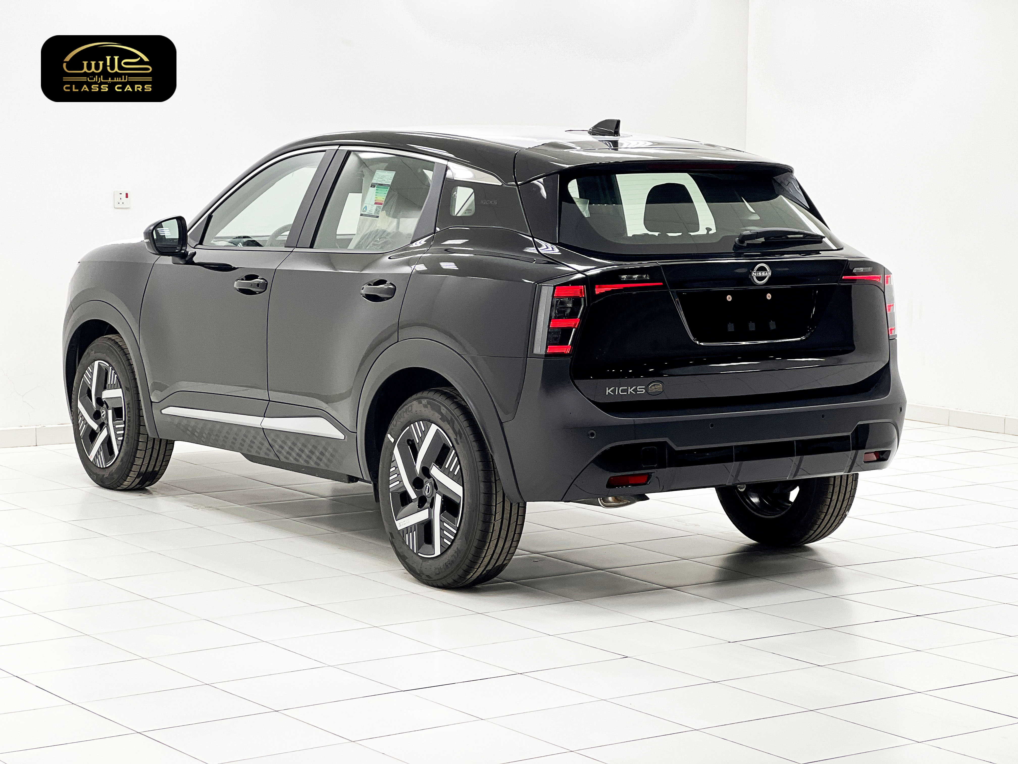 نيسان كيكس ستاندر 2025